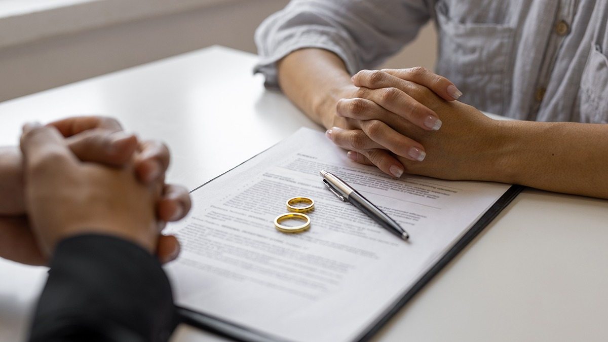 Sie erhielt einen Scheidungsbrief… Ihre Antwort ist Gold wert!